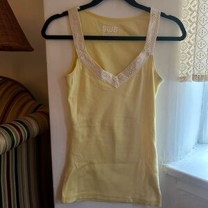 2000’s SWS Women's Yellow Lace Trim Tank Top